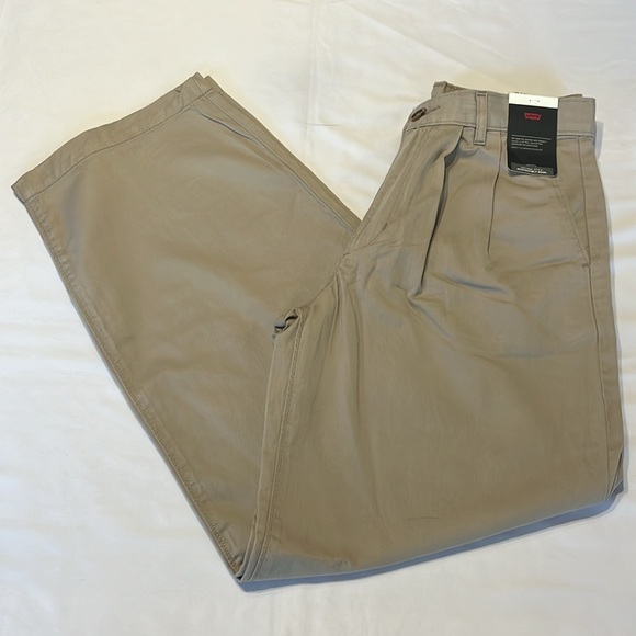 Levi's High Rise Pleated Baggy Trousers in Cobblestone Neutral VARSITY PREP NWT - Picture 10 of 16